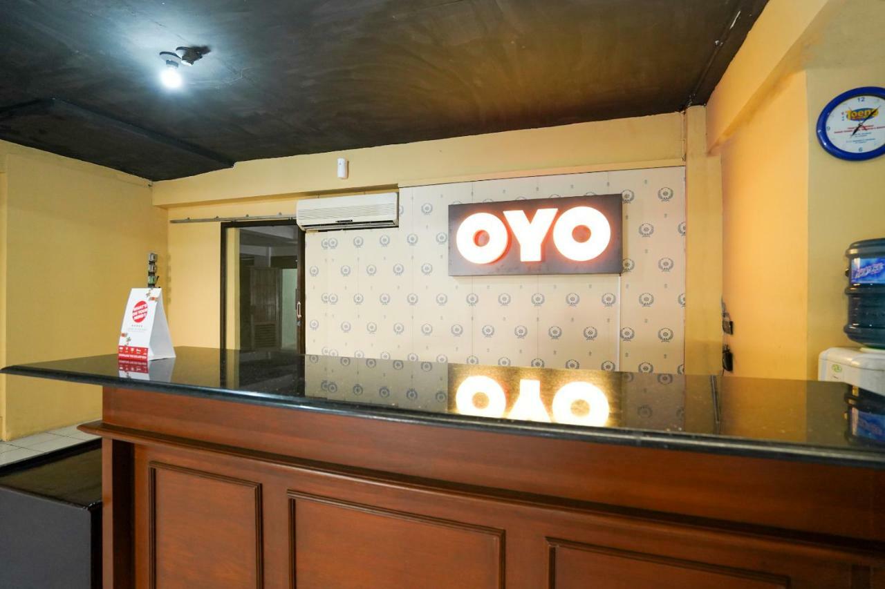 Oyo 1449 Istana Permata Dinoyo Surabaya Exterior foto